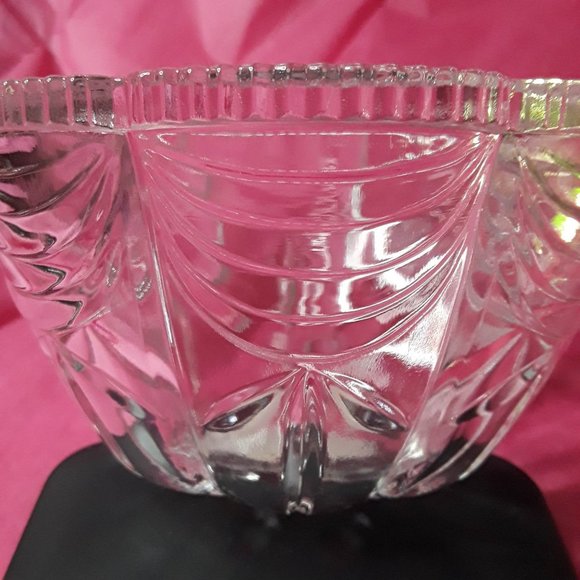 VINTAGE KIG INDONESIA - CLEAR GLASS CANDY DISH - TRINKET BOWL - 5-1/4" x 3" - Picture 4 of 5